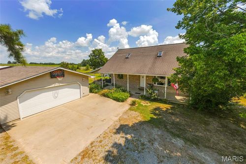 950 Cook Rd, Eldorado, IL, 62930-3254 | Card Image