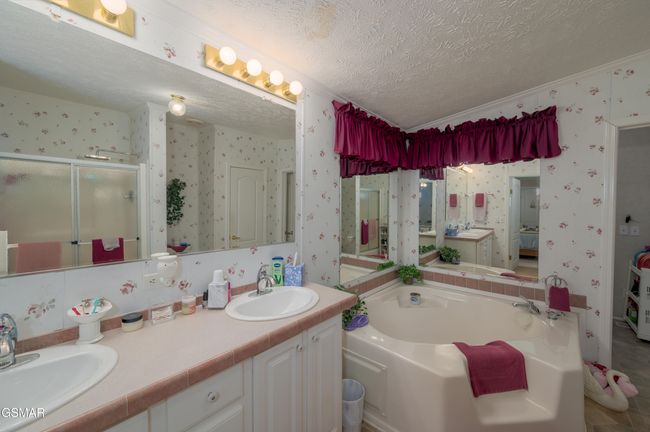 1869 Begonia Way, House other with 3 bedrooms, 2 bathrooms and null parking in Sevierville TN | Image 20