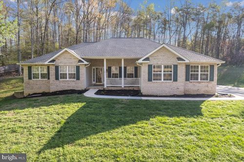 6815 Interlude Pl, HUGHESVILLE, MD, 20637-2956 | Card Image