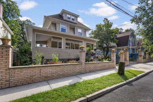 315 Seneca Ave, Mount Vernon, NY, 10553-1726 | Card Image