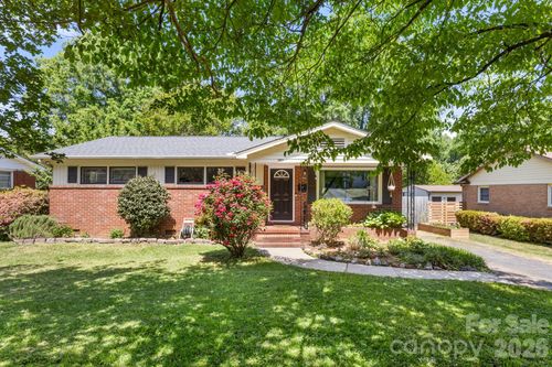 1527 Woodhill Ln, Charlotte, NC, 28205-6526 | Card Image