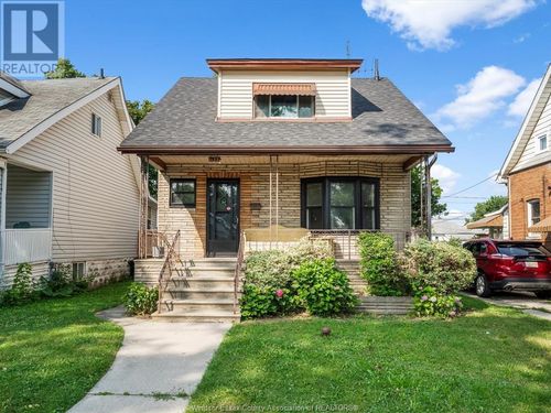 1133 Moy Ave, Windsor, ON, N9A2P4 | Card Image