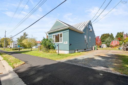 593 College Rd, Bible Hill, NS, B2N2R1 | Card Image