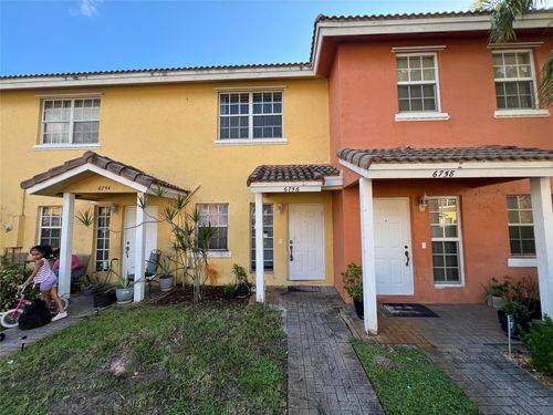 6756-6756 Sienna Club Dr, Lauderhill, FL, 33319-7316 | Card Image