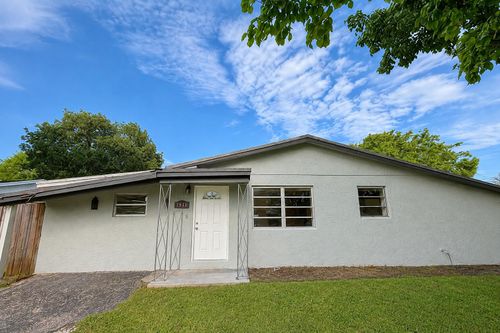 1980 Sw 66th Ave, NORTH LAUDERDALE, FL, 33068-4856 | Card Image