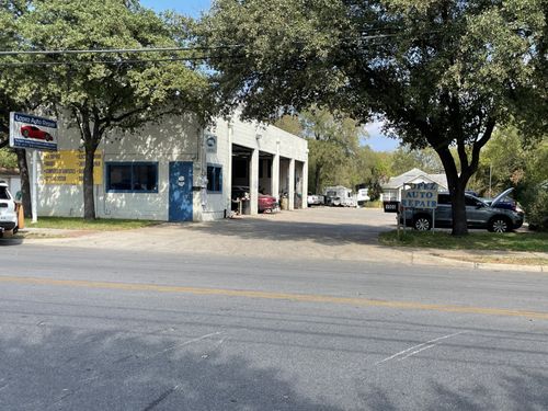 1900 Fortview Rd, Austin, TX, 78704-7625 | Card Image