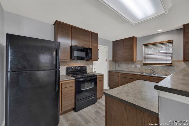 188 Lexword, House other with 3 bedrooms, 3 bathrooms and null parking in Kyle TX | Image 10