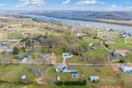 198 Yarbro Harbor Dr, Decaturville, TN, 38329-5417 | Card Image
