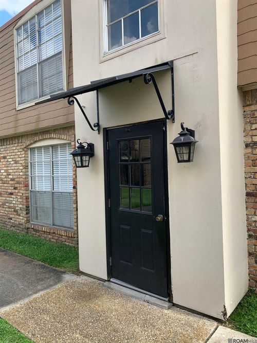 174-2100 College Dr, Baton Rouge, LA, 70808-1811 | Card Image