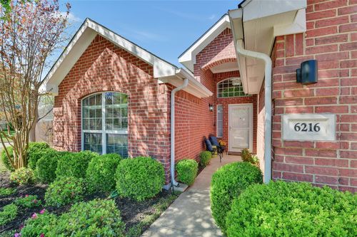 6216 Gillispie Dr, Fort Worth, TX, 76132-5051 | Card Image