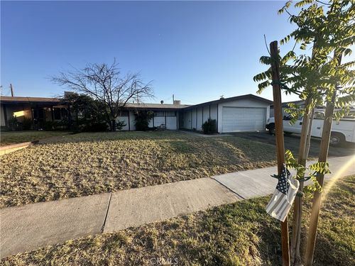 19328 Delight St, Canyon Country, CA, 91351-2716 | Card Image