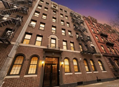 52-130 W 16th Street, New York, NY, 10011 | Card Image