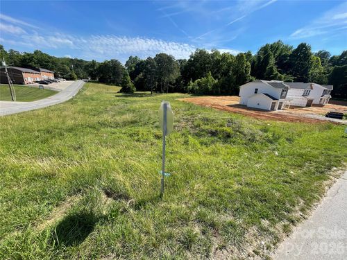 108 Longview St, Lexington, NC, 27295-1421 | Card Image
