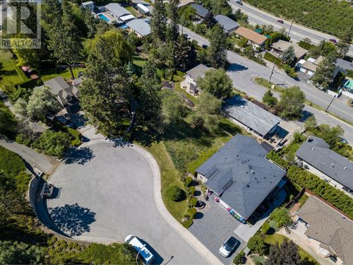 952 Ackerman Crt, Kelowna, BC, V1X7L2 | Card Image