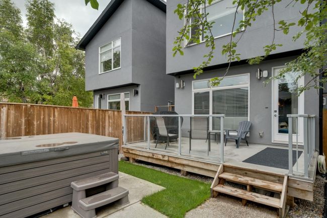 507 37 Street Sw, Home with 5 bedrooms, 4 bathrooms and 3 parking in Calgary AB | Image 42