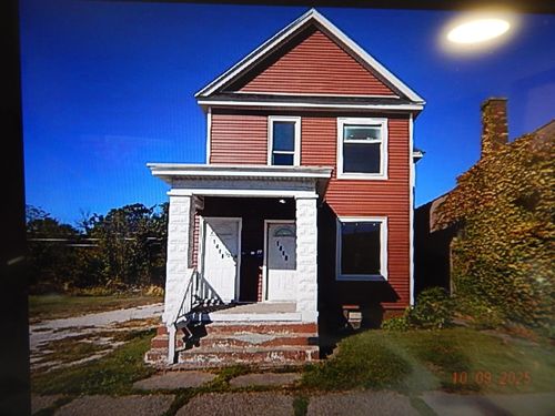 1410 W 4th St Street, Davenport, IA, 52802 | Card Image