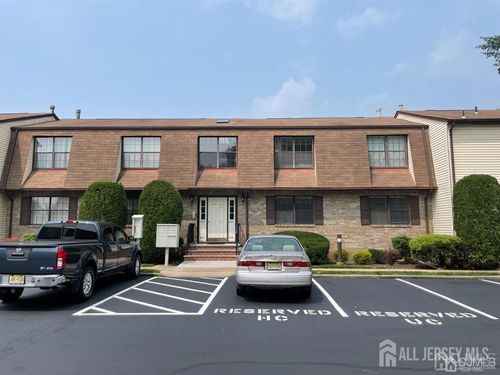 622 Orlando St, Edison, NJ, 08817-3309 | Card Image