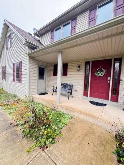 8114 S Hill Road, House other with 4 bedrooms, 4 bathrooms and 8 parking in Marengo IL | Image 2