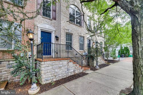 unit-3-830 W Walnut St, ALLENTOWN, PA, 18102-4887 | Card Image