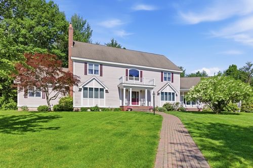 15 Long Pasture Rd, North Andover, MA, 01845 | Card Image