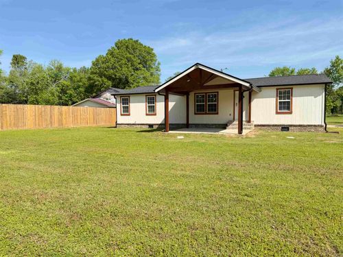114 Panola Rd, Lonoke, AR, 72086-8424 | Card Image