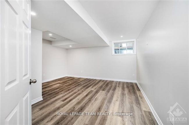 240 Trollius Way, House other with 6 bedrooms, 4 bathrooms and 4 parking in Gloucester ON | Image 24