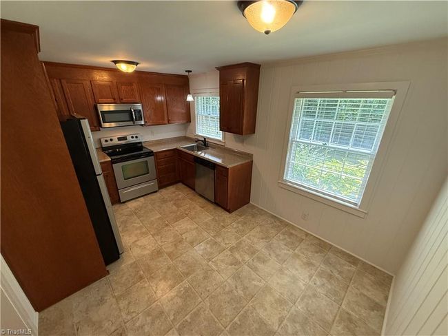 APT-1 - 2030 Craig St, Home with 1 bedrooms, 1 bathrooms and null parking in Winston-Salem NC | Image 9