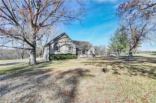 19570 S Green Road, Spring Hill, KS, 66083 | Card Image