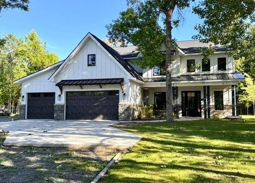 305 Shorewood Dr, International Falls, MN, 56649-2144 | Card Image