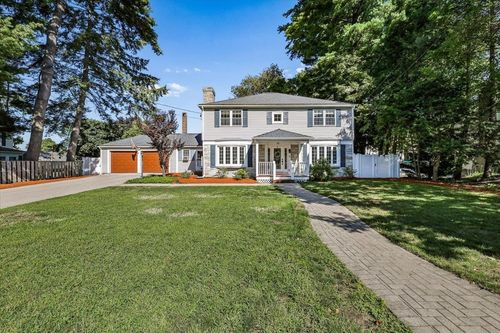 33 Raymond St, Nashua, NH, 03064-1952 | Card Image