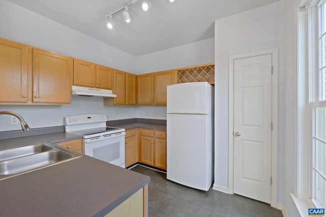 APT-3C - 260 Riverbend Dr, Condo with 2 bedrooms, 2 bathrooms and null parking in CHARLOTTESVILLE VA | Image 10