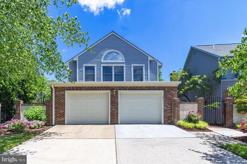 30 Stonebridge Ln, Princeton, NJ, 08540-7093 | Card Image