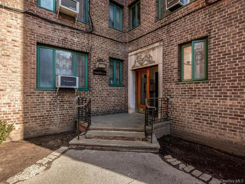 apt-me-1510 Unionport Rd, Bronx, NY, 10462-7806 | Card Image