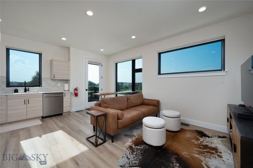 205-2352 Vaquero Pkwy, Bozeman, MT, 59718 | Card Image