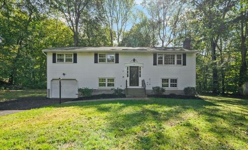 30 Glen Ln, Guilford, CT, 06437-2237 | Card Image