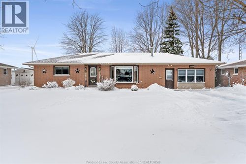 1227 31 County Rd, St Joachim, ON, N0R1S0 | Card Image