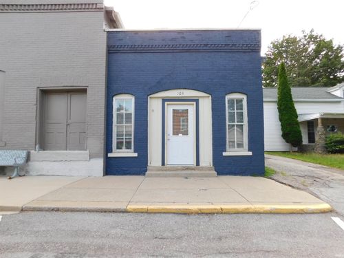 103 S Jefferson St, Silver Lake, IN, 46982-9301 | Card Image
