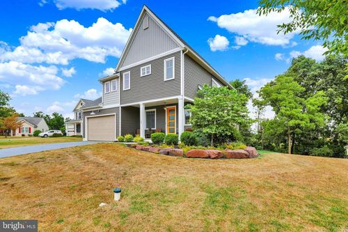 12 Thistle Ct, MYERSTOWN, PA, 17067-8806 | Card Image
