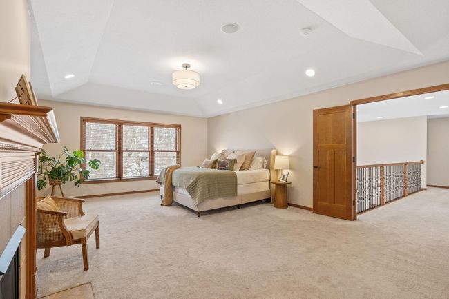 9256 Gateway Ln, House other with 5 bedrooms, 5 bathrooms and null parking in Eden Prairie MN | Image 30