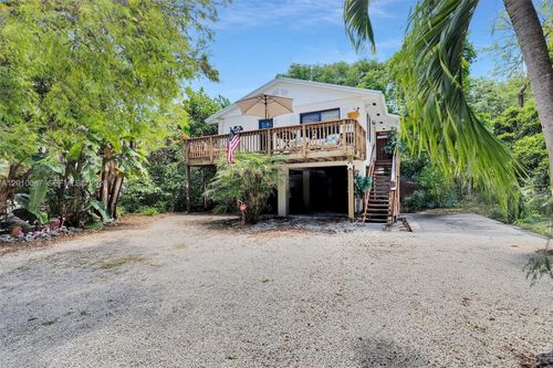122 Ocean View Dr, Tavernier, FL, 33070 | Card Image