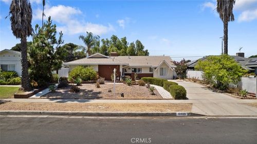 10925 Goss St, Sun Valley, CA, 91352-2732 | Card Image