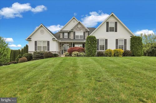 160 Eagleview Dr, MOHRSVILLE, PA, 19541-8994 | Card Image