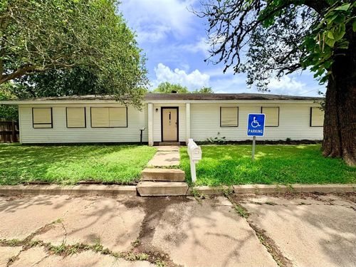 217 S 17th St, West Columbia, TX, 77486-3209 | Card Image
