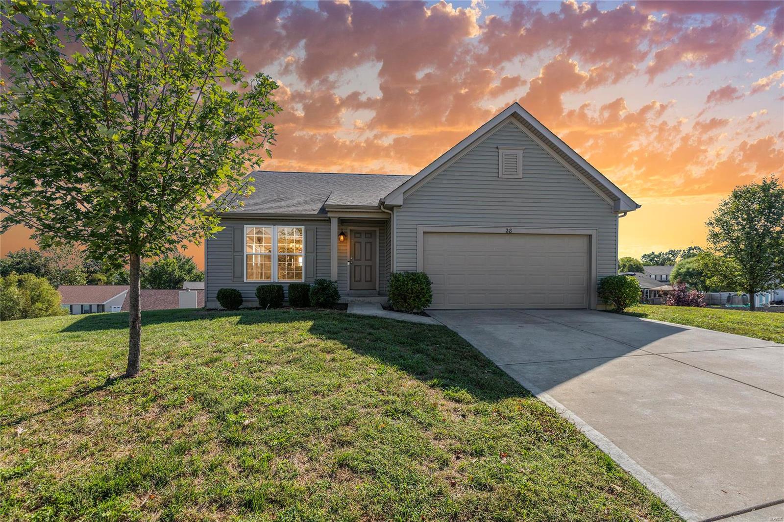 Crystal Meadow Ct, Wentzville, MO 63385