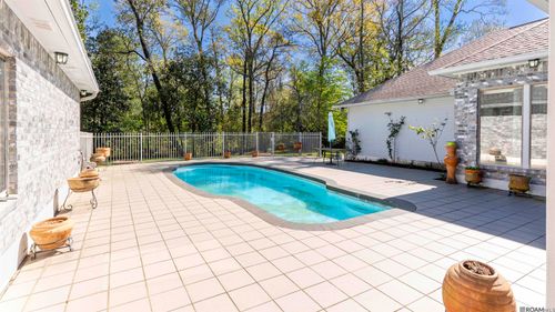 1139 Marc Antony Dr, Baton Rouge, LA, 70816-1943 | Card Image