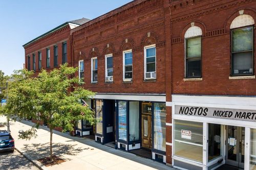 b-32 Market St, Somersworth, NH, 03878-2768 | Card Image