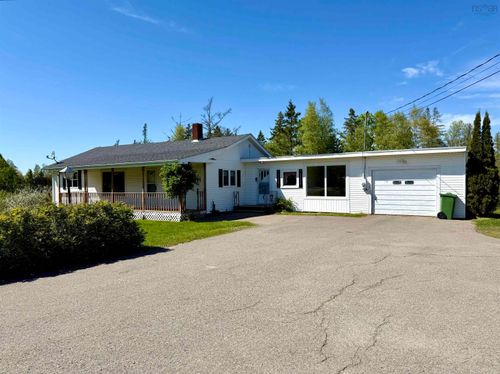 897 Highway 6, East Amherst, NS, B4H3Y2 | Card Image