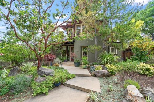 705 University Ave, Los Altos, CA, 94022 | Card Image
