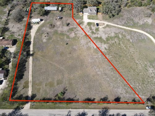 323 Ferryboat Ln, New Braunfels, TX, 78130-8203 | Card Image