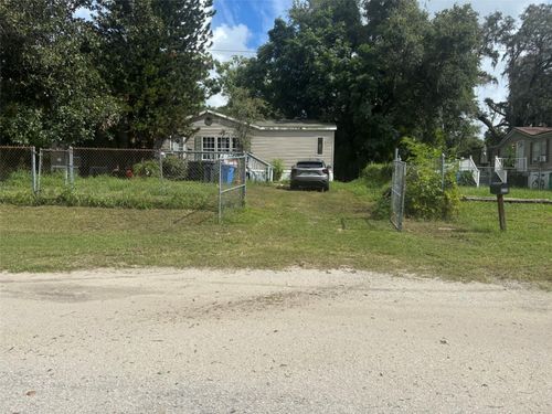 216 W Empire Dr, Brandon, FL, 33510-2112 | Card Image
